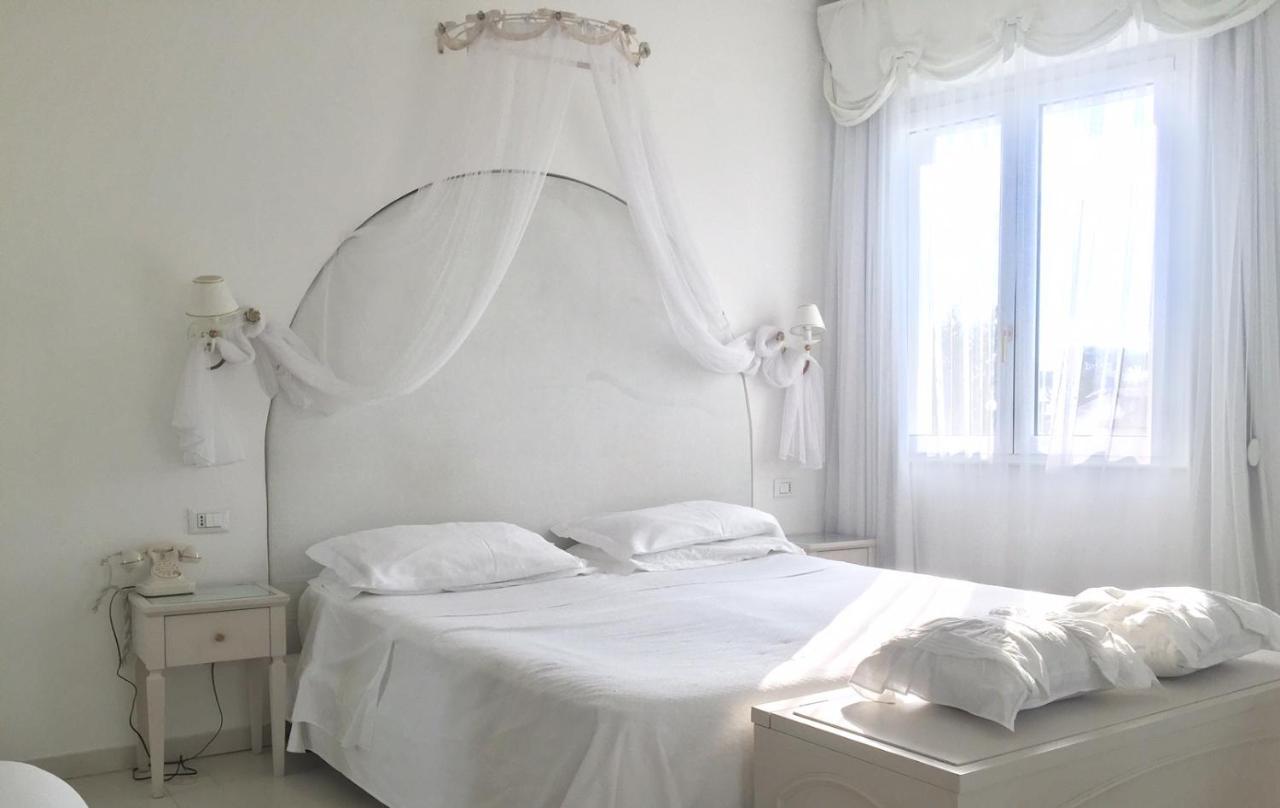 Hotel Al Cavallino Bianco Riccione Exterior foto